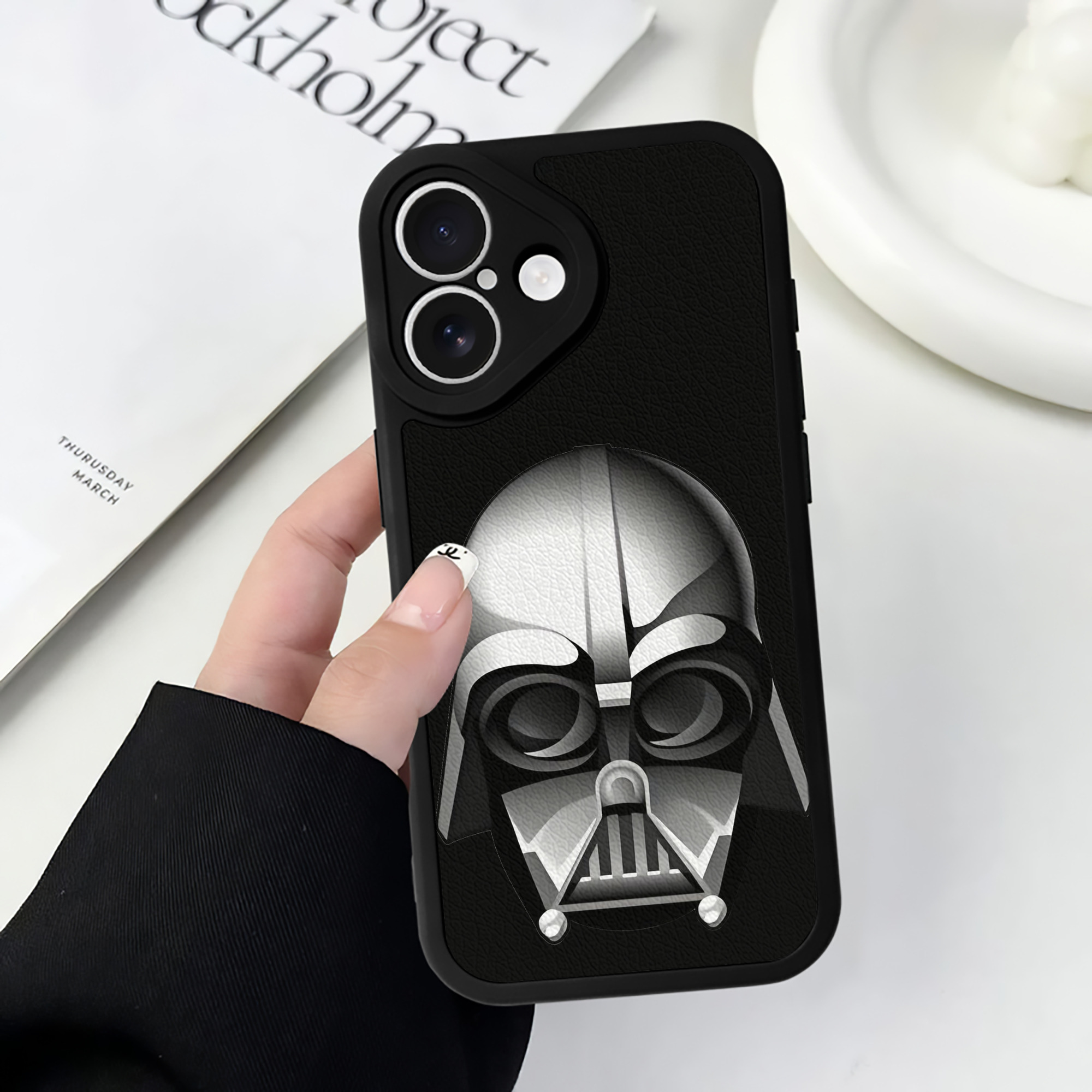 （画像用） スター・ウォーズ Star Wars 【iPhone 16シリーズ対応】シリコンスマホケース（レザー調） 材質：シリコン
